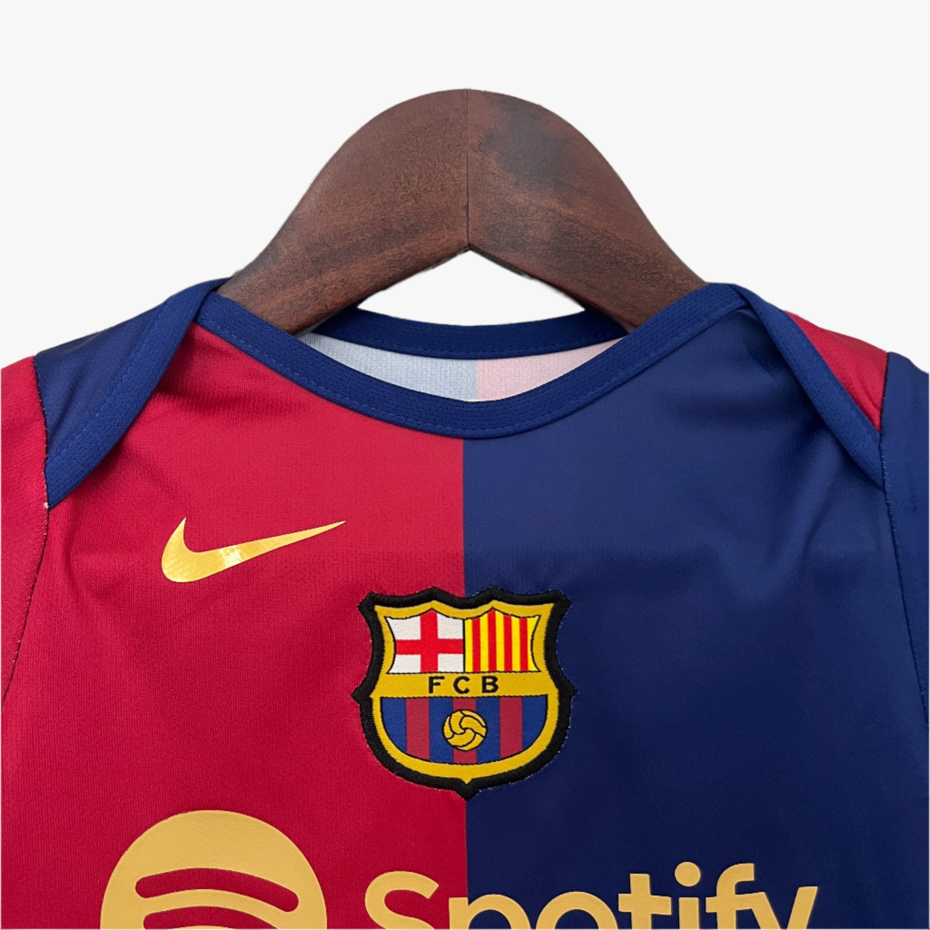 24/25 Baby Barcelona Kit Home