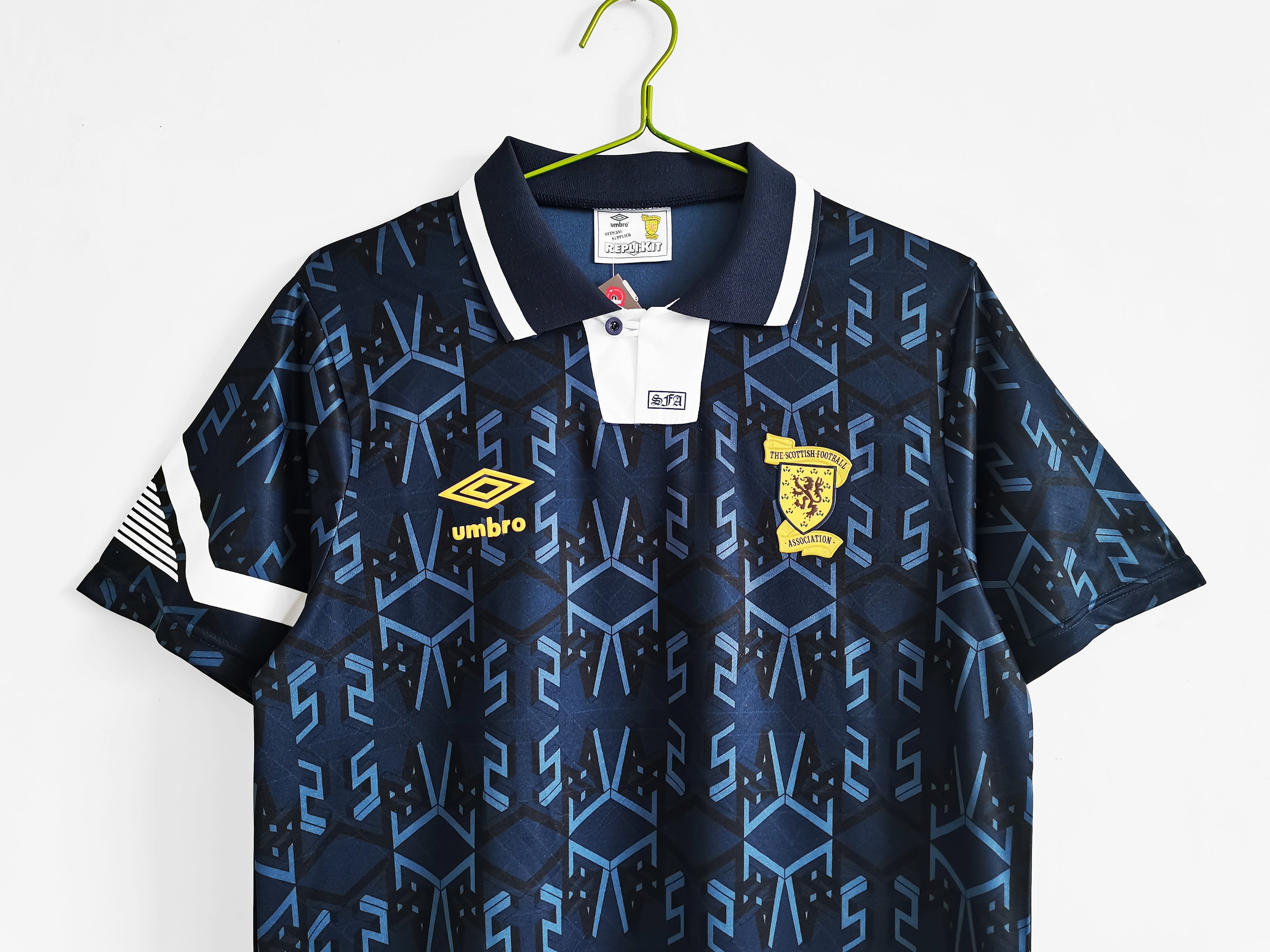 1992/93 Scotland home