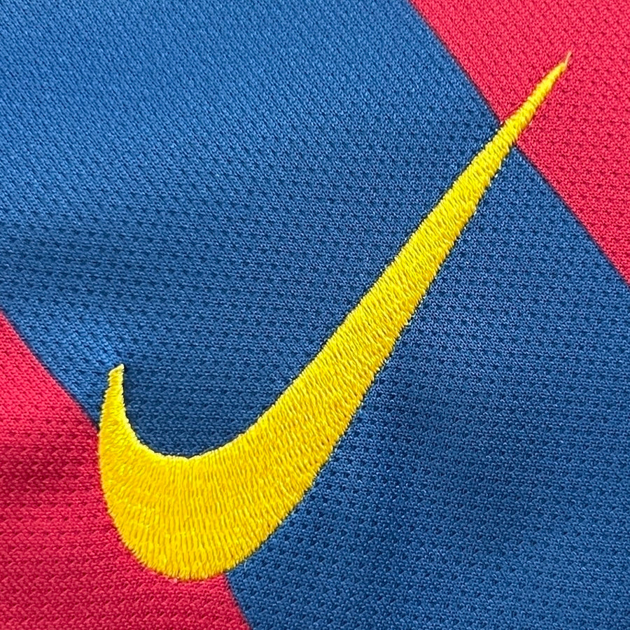 Retro Barcelona 05/06 home