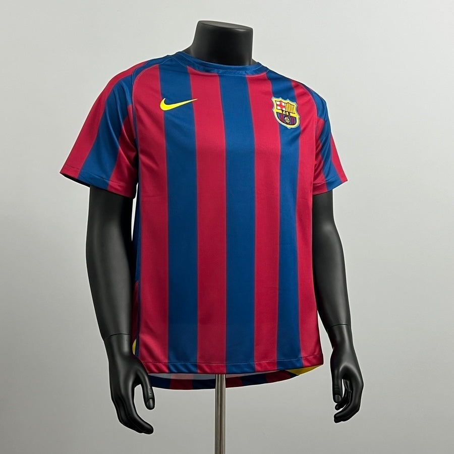 Retro Barcelona 05/06 home